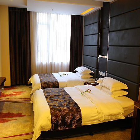 Lavande Hotel Wuhan Railway Station מראה חיצוני תמונה