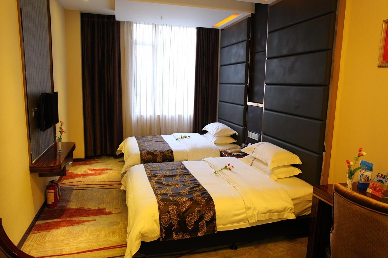Lavande Hotel Wuhan Railway Station מראה חיצוני תמונה