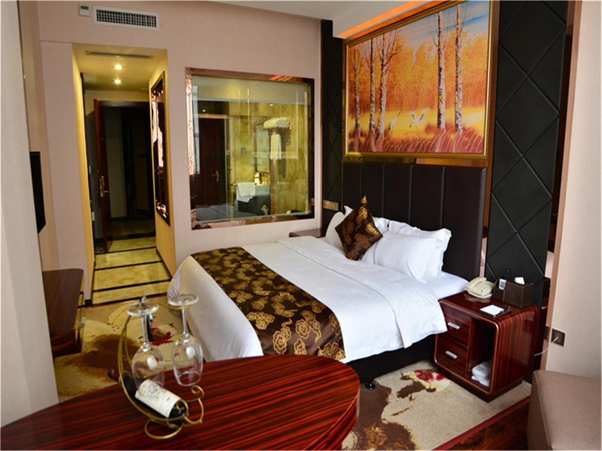 Lavande Hotel Wuhan Railway Station מראה חיצוני תמונה