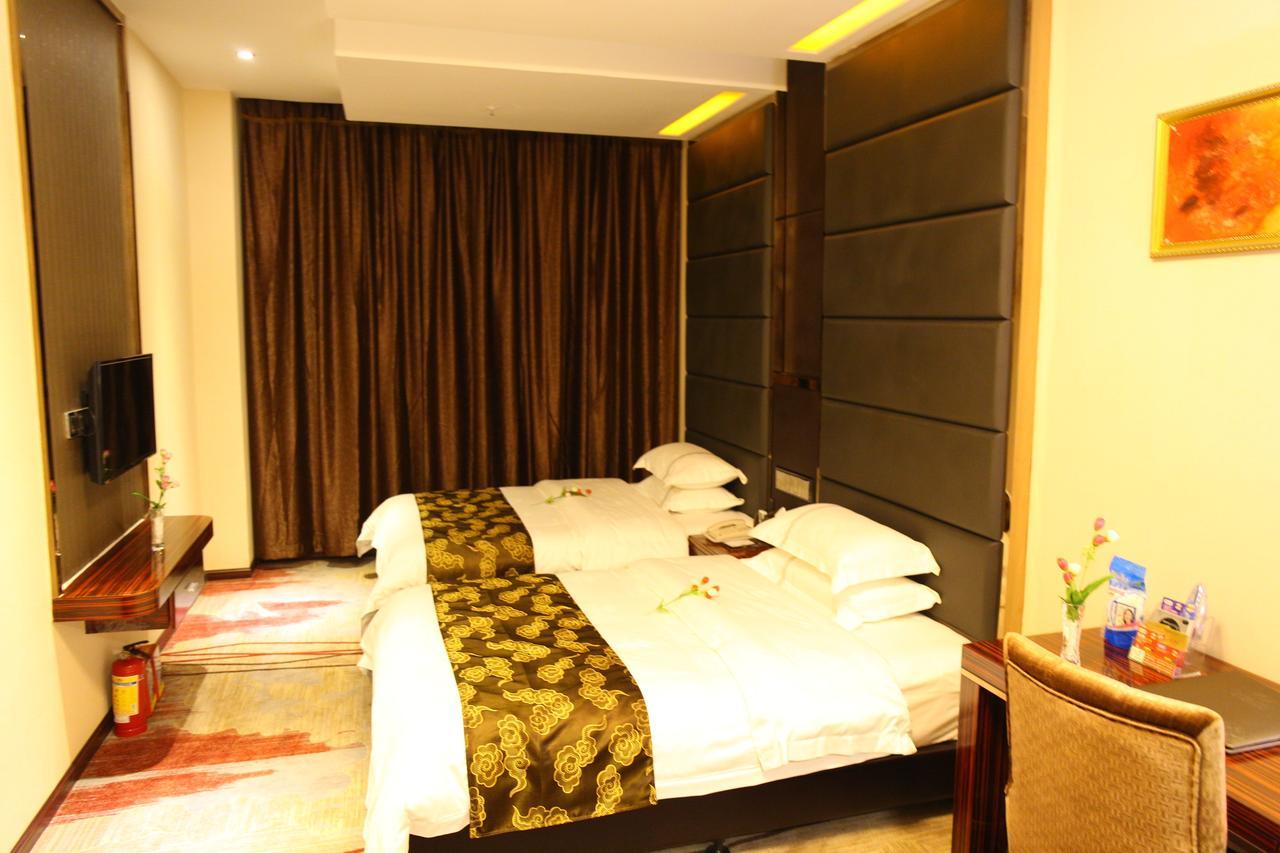 Lavande Hotel Wuhan Railway Station מראה חיצוני תמונה