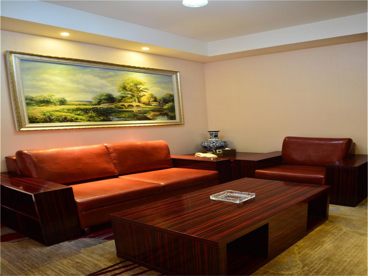 Lavande Hotel Wuhan Railway Station מראה חיצוני תמונה